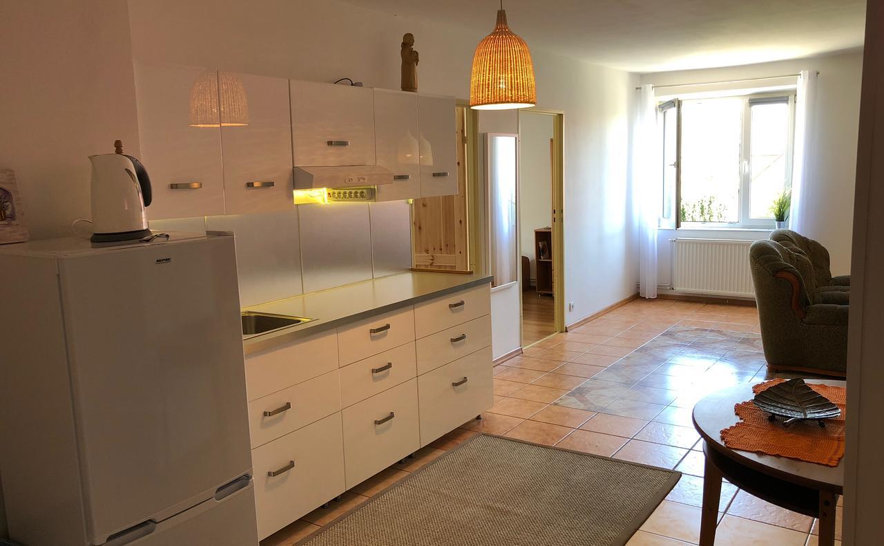 Apartament Pod Kasztanami - Zielony Lägenhet Ińsko Exteriör bild